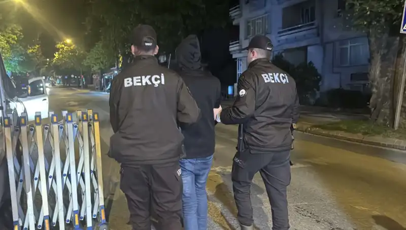 Edirne'de Göçmen Krizi: 4 Düzensiz Göçmen Yakalandı