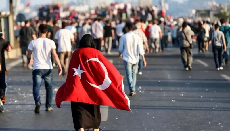 Kabineden 15 Temmuz Mesajları: Demokrasiye Sahip Çıkmak İçin Birlikteliğimiz Önemli