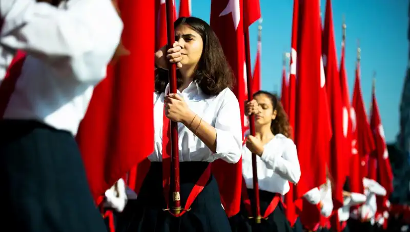 19 Mayıs Pazartesi Resmi Tatil mi? Okullarda Tatil Durumu Açıklandı!