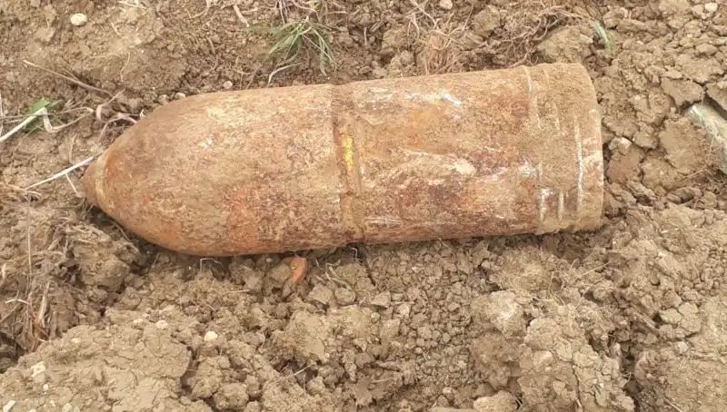 Çanakkale'de Tarihi Patlamamış Top Mermisi Keşfedildi: Ne Anlama Geliyor?