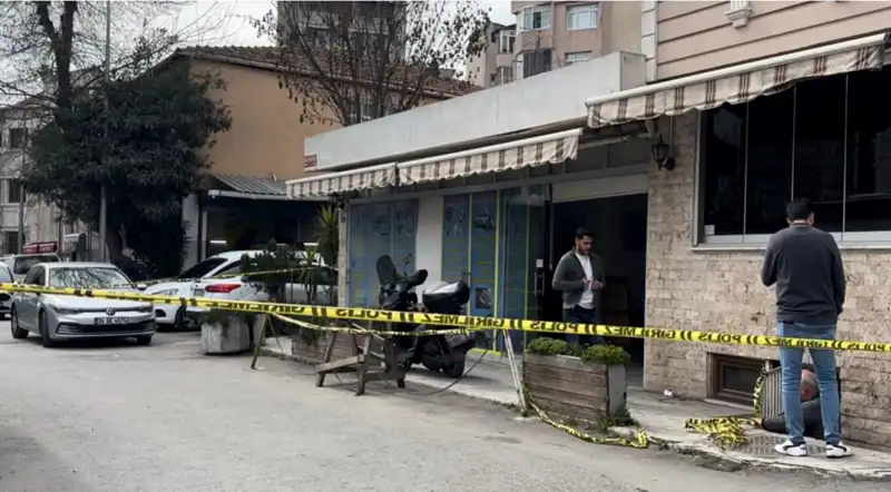İstanbul'da Oto Tamircisi İş Yerinde Gizemli Bir Cinayet İşlendi