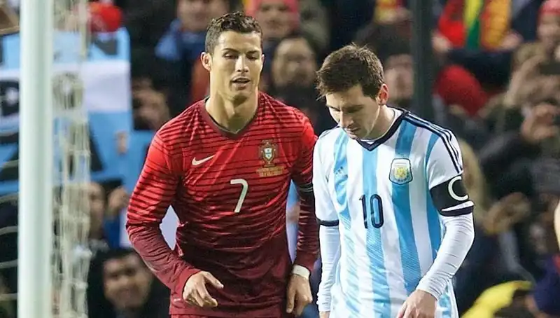Ronaldo, Messi'ye Yine Fark Attı: Spor Dünyasında Şok Gelişmeler
