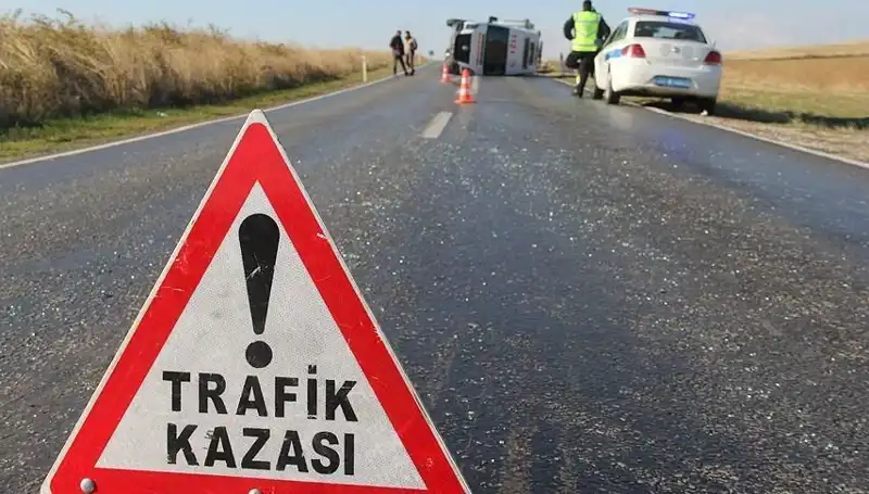Niğde'de Feci Zincirleme Kaza: 16 Yaralı, Trafik Durma Noktasına Geldi