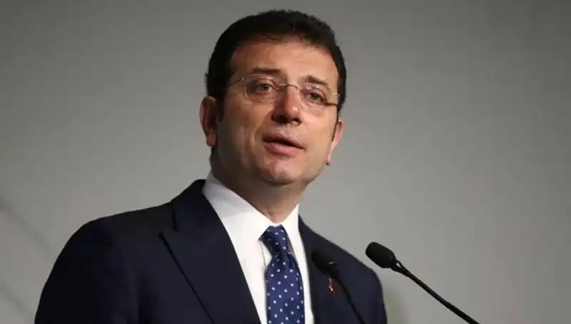 Ekrem İmamoğlu'nun Diploma Davasında İlk Duruşma Heyecanı: Neler Yaşandı?