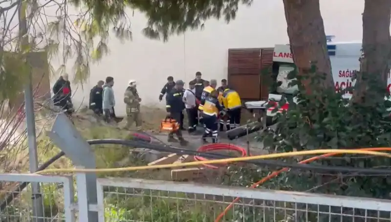 İstanbul'da Trafo Merkezi Patladı: Bir İşçi Hayati Tehlike Altında