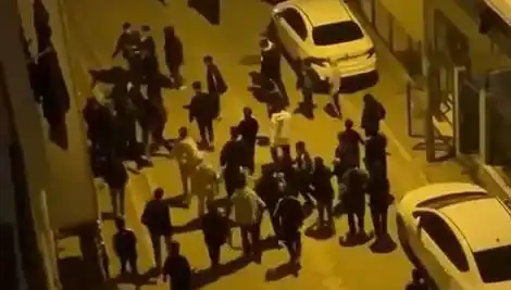 Esenyurt'ta Sopalı Kavga: Gençler Arasında Mahalle Baskını Nasıl Ortaya Çıktı?