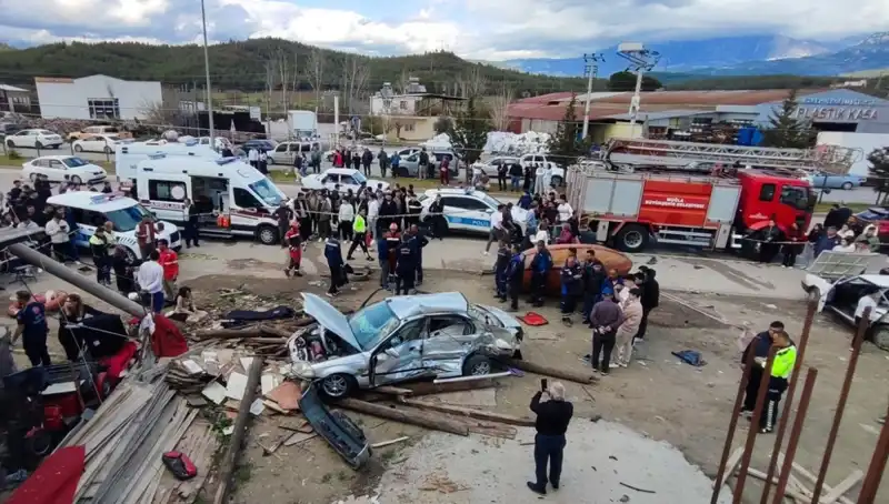 Bayram Tatilinde Trafik Kazalarından 57 Can Kaybı ve 6 Bin 533 Yaralı