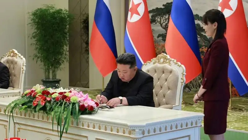 Kim Jong Un'un Kız Kardeşinden ABD'ye Sert Uyarı: Nükleer Tehditte Bulundu