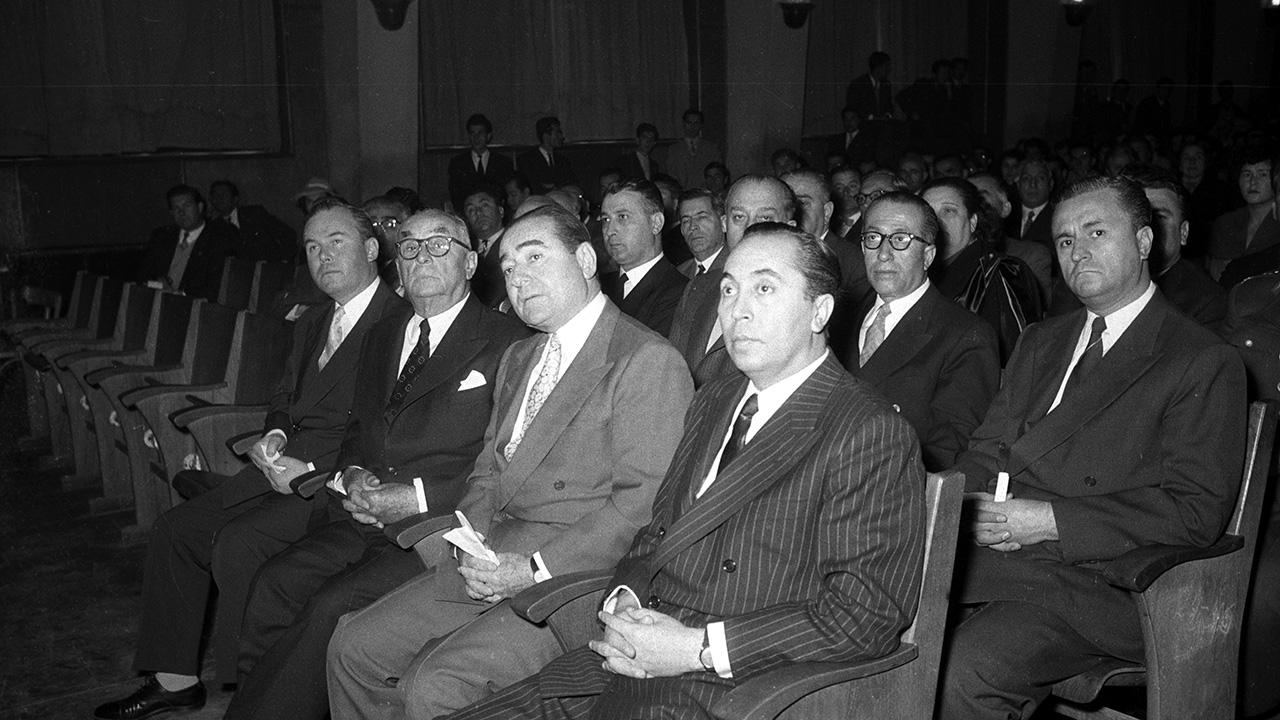 Demokrasi tarihinin kara günü: İdam edilişlerinin üzerinden 63 yıl geçti Bu haberin başlığını yenile, spot 15 kelime açıklamasını üret ve 350 kelime haber üret.