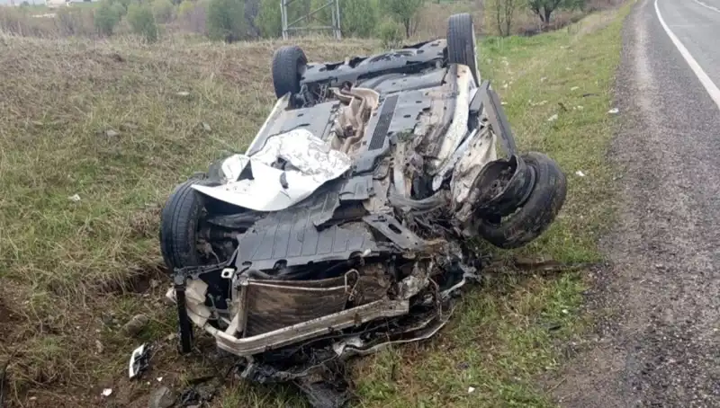 Domuz Yolda Fırladı, Korkunç Kaza: Bir Ölü, Altı Yaralı!