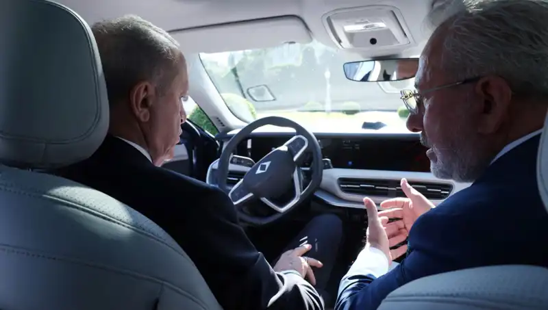 Cumhurbaşkanı Erdoğan, Togg'un Yeni Modelini Tanıttı: Yerli Otomobilin Geleceği