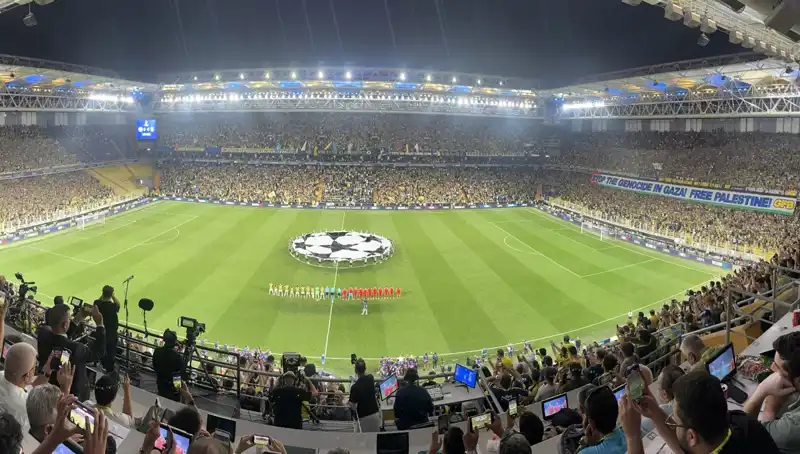 Fenerbahçe Maçında Karaborsa Bilet Skandalına Polis Müdahalesi