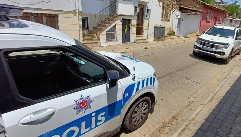 Evden Gelen Korkunç Kokular, Gizemli Bir Ölümün İzini Sürdürüyor