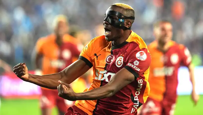 Osimhen'e Hız Kesmeyen Kazan-Kazan Teklifi: Futbol Dünyasında Tüm Gözler Üzerinde