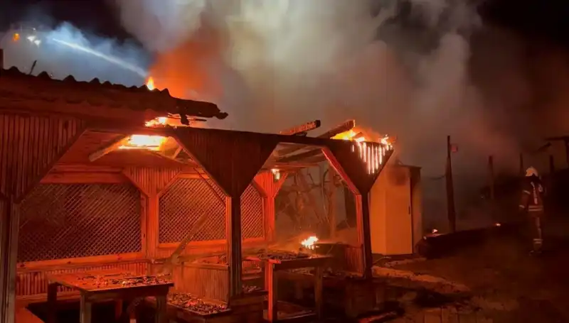Şile'deki Gözleme Restoranları Yangınla Küllerine Döndü!