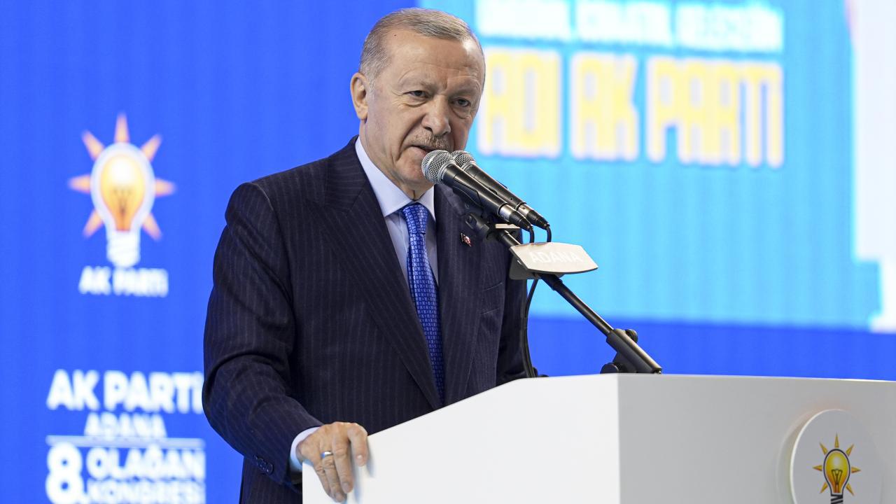 Erdoğan'dan Özel'e: Esenyurt'tan, Beşiktaş'tan haberin yoksa sen bu işi bırak