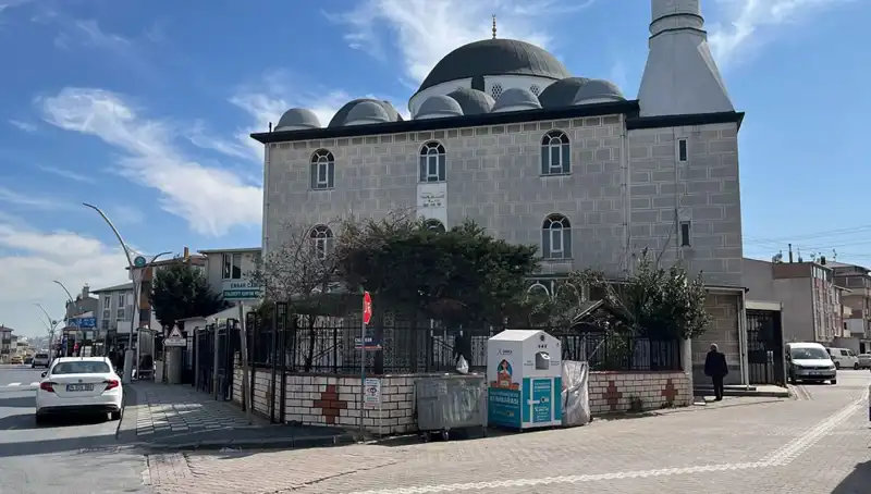 Cami Tuvaletinde Bulunan Ceset, Şehirde Dehşet Yarattı