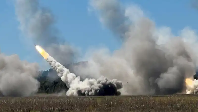 Avustralya'daki Dev Askeri Tatbikatta HIMARS Atışı: Bir İlk Gerçekleşti