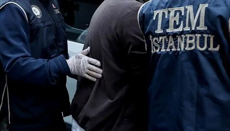 İstanbul'da DHKP-C Operasyonu: Eski Başkan Şükrü Genç'in de Aralarında Bulunduğu 35 Gözaltı
