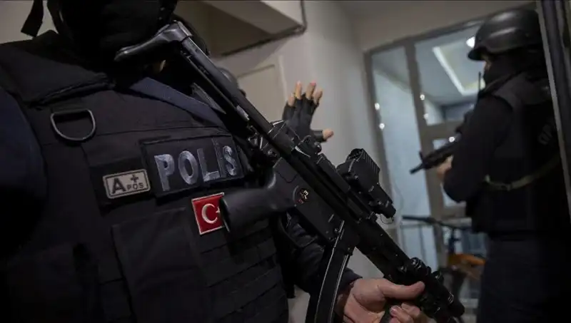 Samsun’da Yılın Uyuşturucu Operasyonu: 3 Bin 962 Sentetik Ecza Hapı Ele Geçirildi
