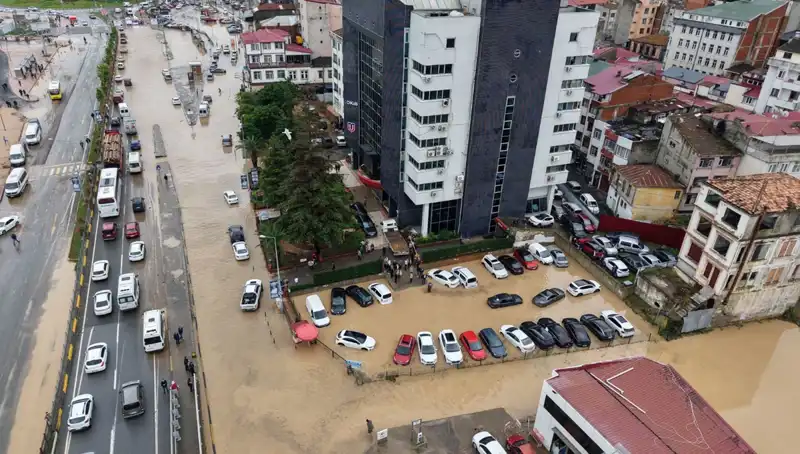 Trabzon'da Sel Felaketi: Kayıp Kişi İçin Araştırmalar Devam Ediyor