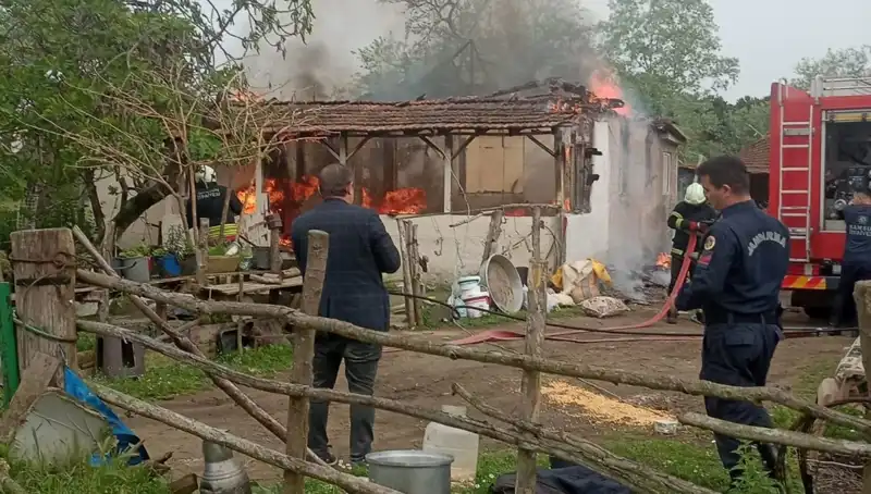 Elektrik Kontağından Çıkan Yangın: Mahallede Korku Dolu Anlar