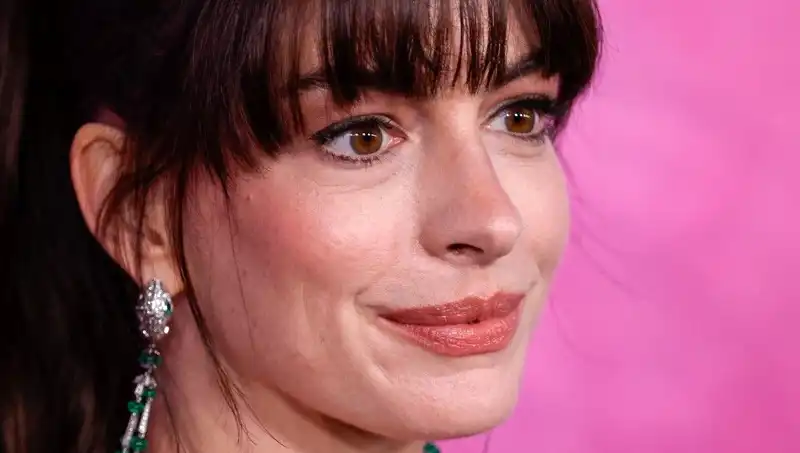 Hollywood’un Karanlık Estetik Trendleri: Ölü Deri Enjeksiyonu Nedir?