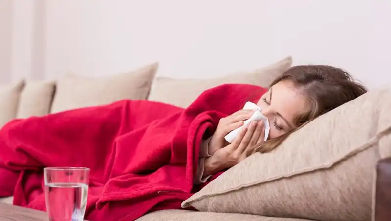Vitamin ve Mineral Eksikliğiniz Olabilir: Sık Öksürük ve Burun Akıntısının Sebepleri