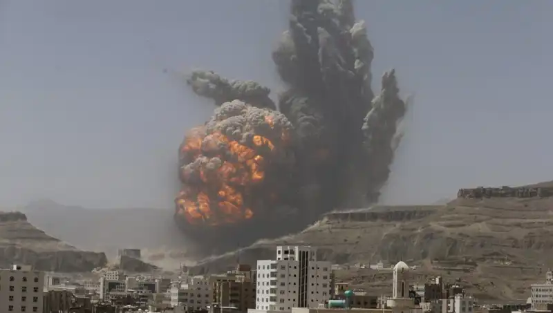 ABD'nin Yemen'deki Fabrika Hava Saldırısı: Acı Haberler ve Yıkıcı Sonuçlar