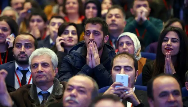 15 Bin Sözleşmeli Öğretmen Ataması: 2025 Sınav Tarihleri Açıklandı!