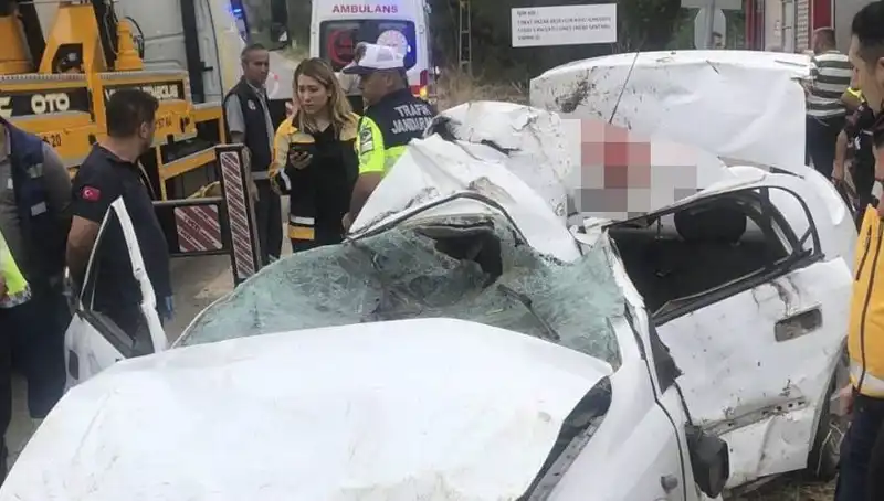 Tokat'ta Otomobil Devrildi: Trafik Kazasında Bir Can Kaybı!