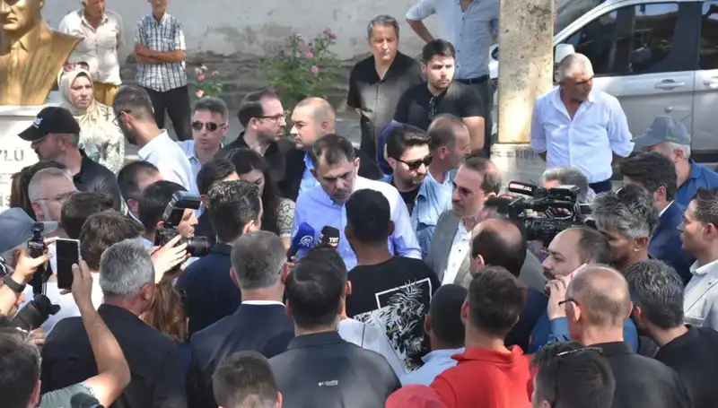 Türkiye’deki Yangınlar Sonrası Bakan Kurum’dan Kapsamlı Açıklama: Zarar 1168 Bina!