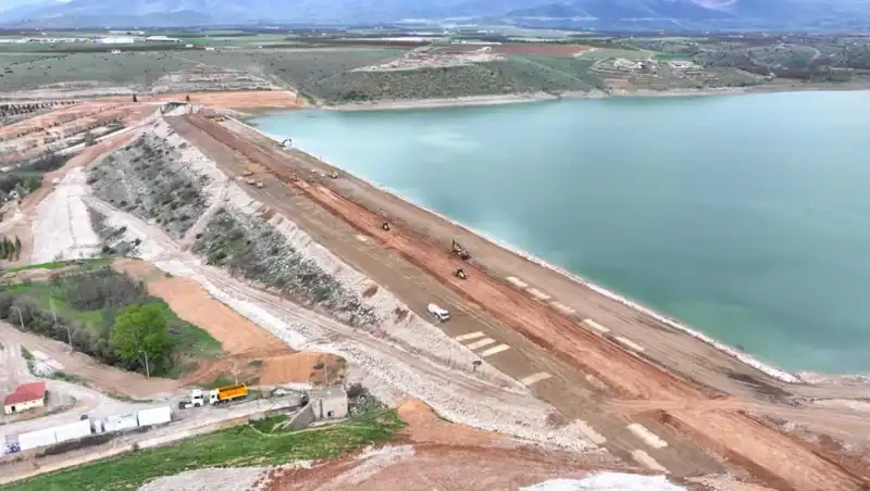 Sultansuyu Barajı'nın Gövde Onarım Çalışmaları Hızla Devam Ediyor