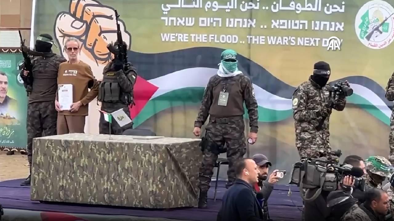 Hamas, Esir Takasında İsrail'e 3 Esir Teslim Etti