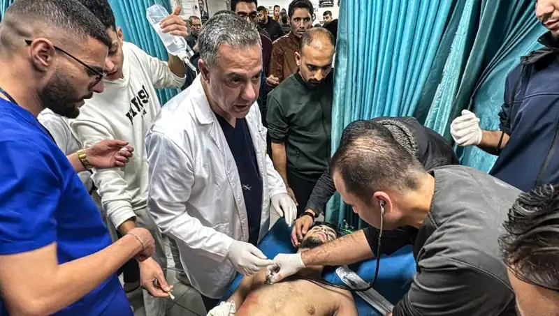 İsrail’in Alıkoyduğu Filistinli Hastane Müdürü İzlenimlerini Paylaştı: "Vücut Ağırlığımın Üçte Birini Kaybettim"