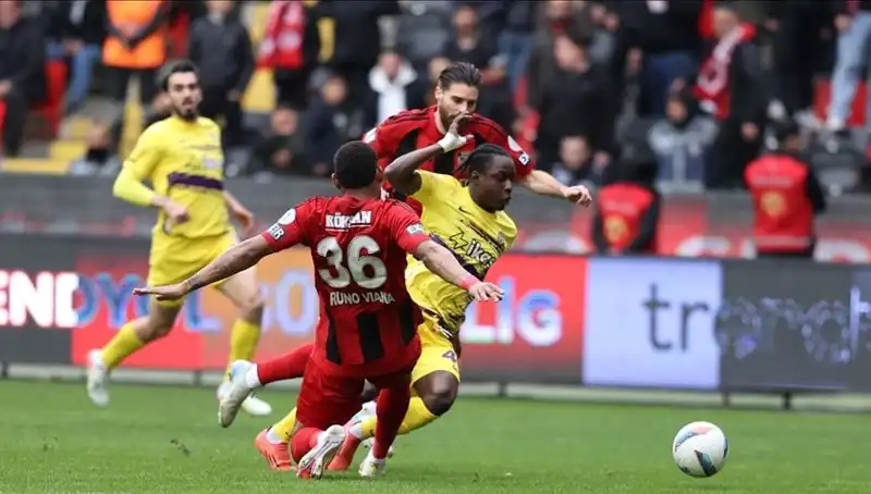 Milli Ara Sona Erdi: Süper Lig Heyecanı ile Dolu Bir Hafta Bizi Bekliyor