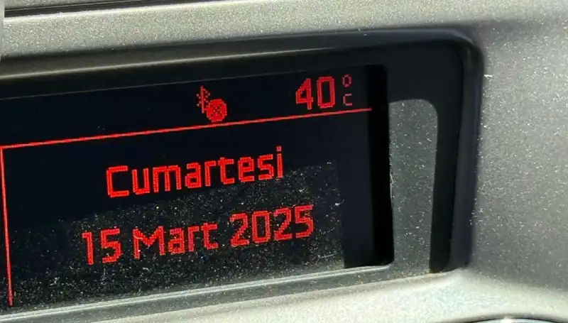 Adana'da Aşırı Sıcaklık Rekorları: Termometreler 40 Dereceyi Aştı!