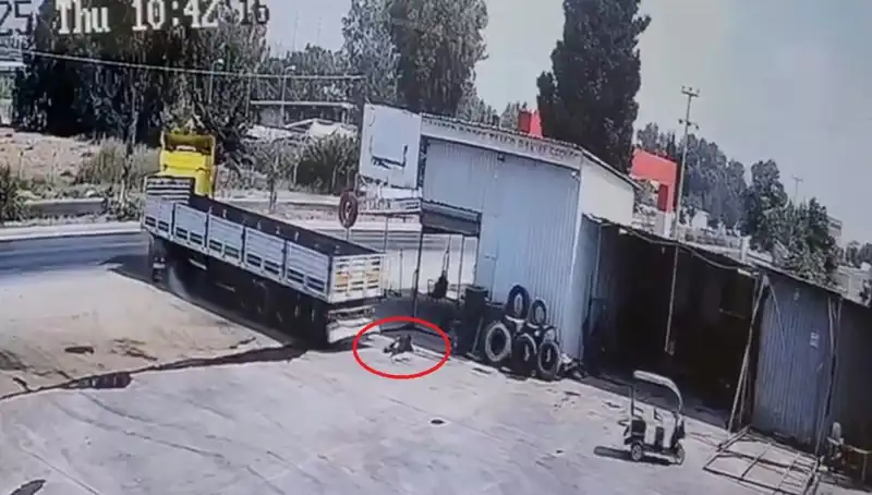 16 Yaşındaki Çocuk İşçinin Korkunç Sonu: TIR Altında Can Verdi