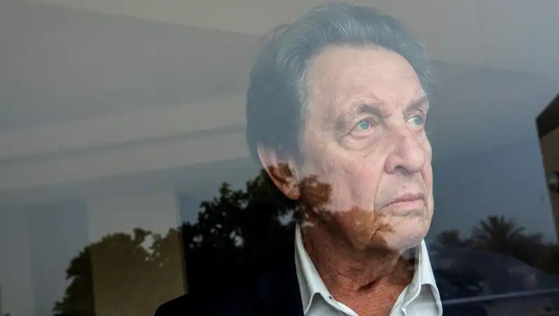 Elon Musk'ın Babası, Geçmişteki Karanlık Sırrını Açıkladı: 3 Cinayet ve Büyücülük İtirafı