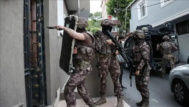 İstanbul'da DAEŞ'e Yönelik Büyük Operasyon: 20 Gözaltı Yapıldı