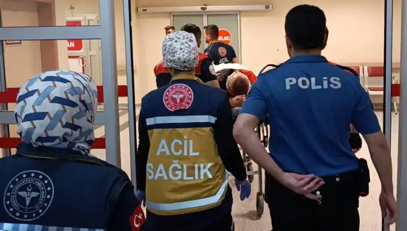 Hem Tehlikeli Hem Talihsiz: Polisiye Kaza ile İki Yaralı