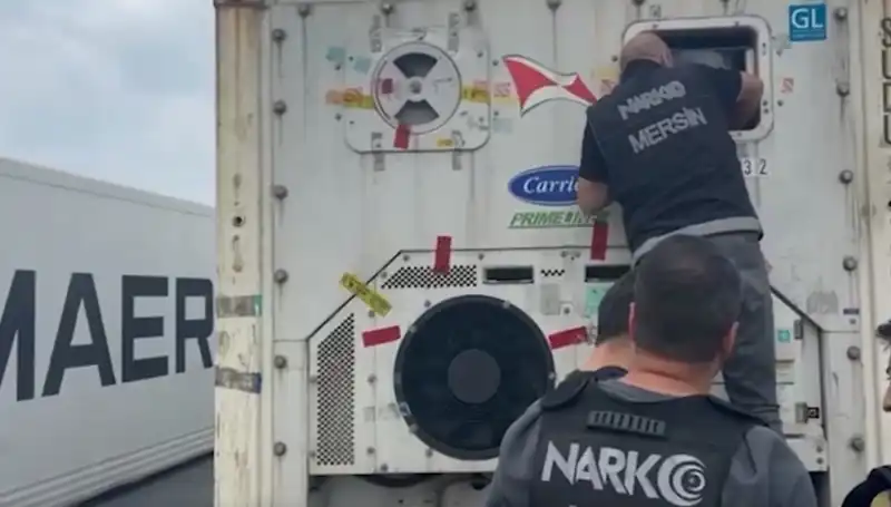 Mersin'de Büyük Uyuşturucu Operasyonu: 500 Bin Lira Değerinde Narkotik Ele Geçirildi