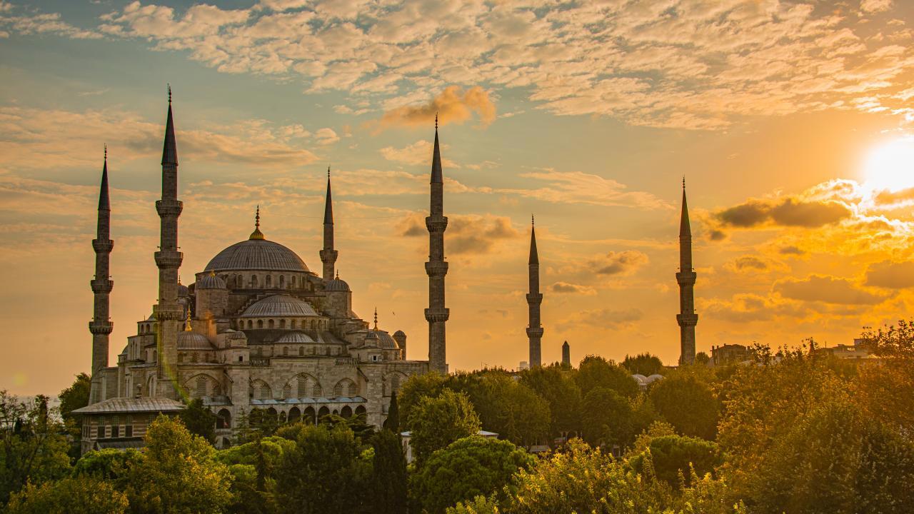 'Rahmet ve Bereket Mevsimi Başlıyor: Üç Aylar 1 Ocak'ta Başlıyor'