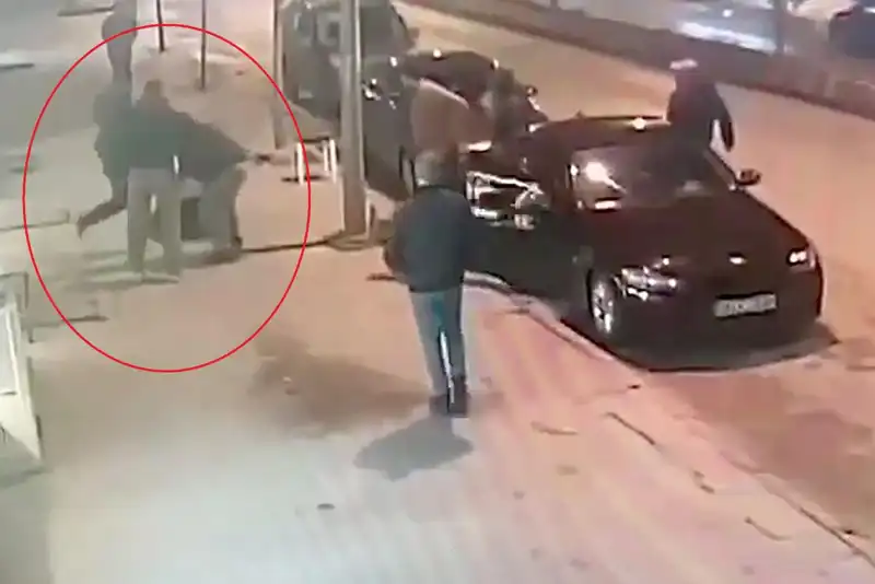 Bacak Kıran Park Yeri Kavgası: Üç Kişi Saldırdı, Yaşananlar Şok Edici!