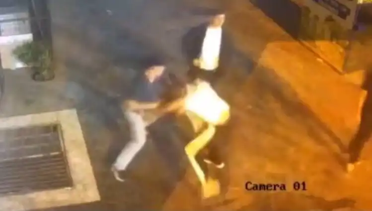 İstanbul Sokaklarında Tekme-Yumruk Gerginliği: Kavganın Ardındaki Gerçekler