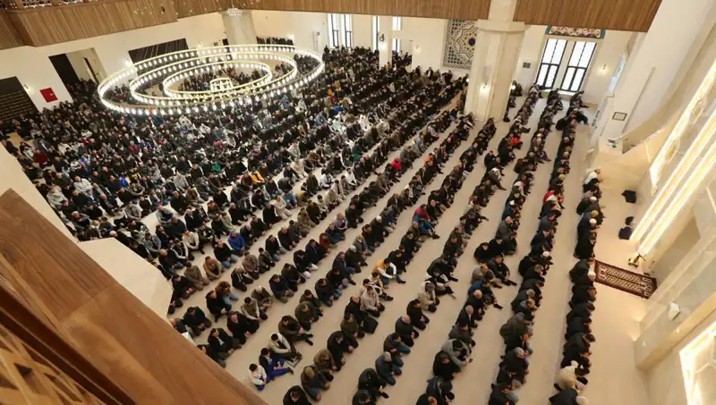 Cuma Namazı Saatleri Nedir? 4 Nisan 2025'te Hangi İllerde Ne Zaman Kılınacak?