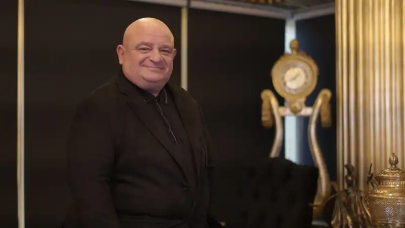 Moiz Mitrani: Tekstilden Finansa Giden Başarılı Yolculuk