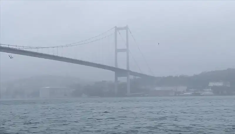 İstanbul Boğazı'nda Gemi Trafiğini Etkileyen Sisin Asıl Sebepleri