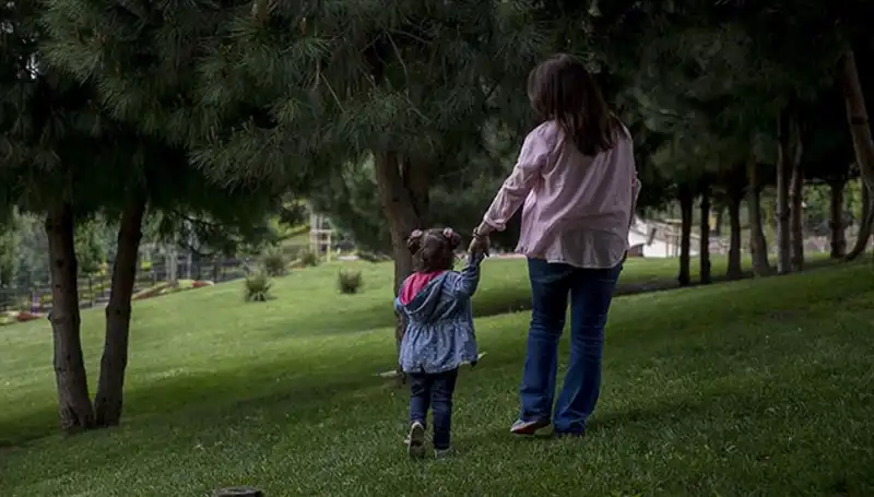 Yargıtay'dan Çocuk Koruma Davasında Çarpıcı Karar: Aile İlişkileri Yeniden Şekilleniyor!