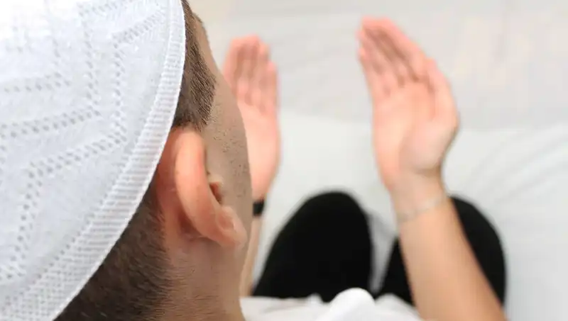 Seferi Namazı Nasıl Kılınır? Detaylı Rehber ile Bilgilenin!